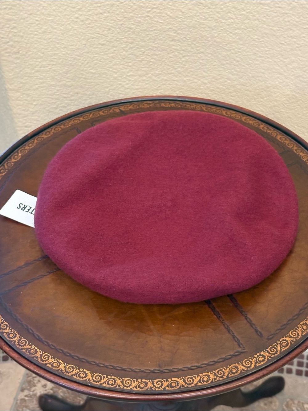NWT~Urban Outfitters Burgundy Wine Wool Beret Classic French Style One Size